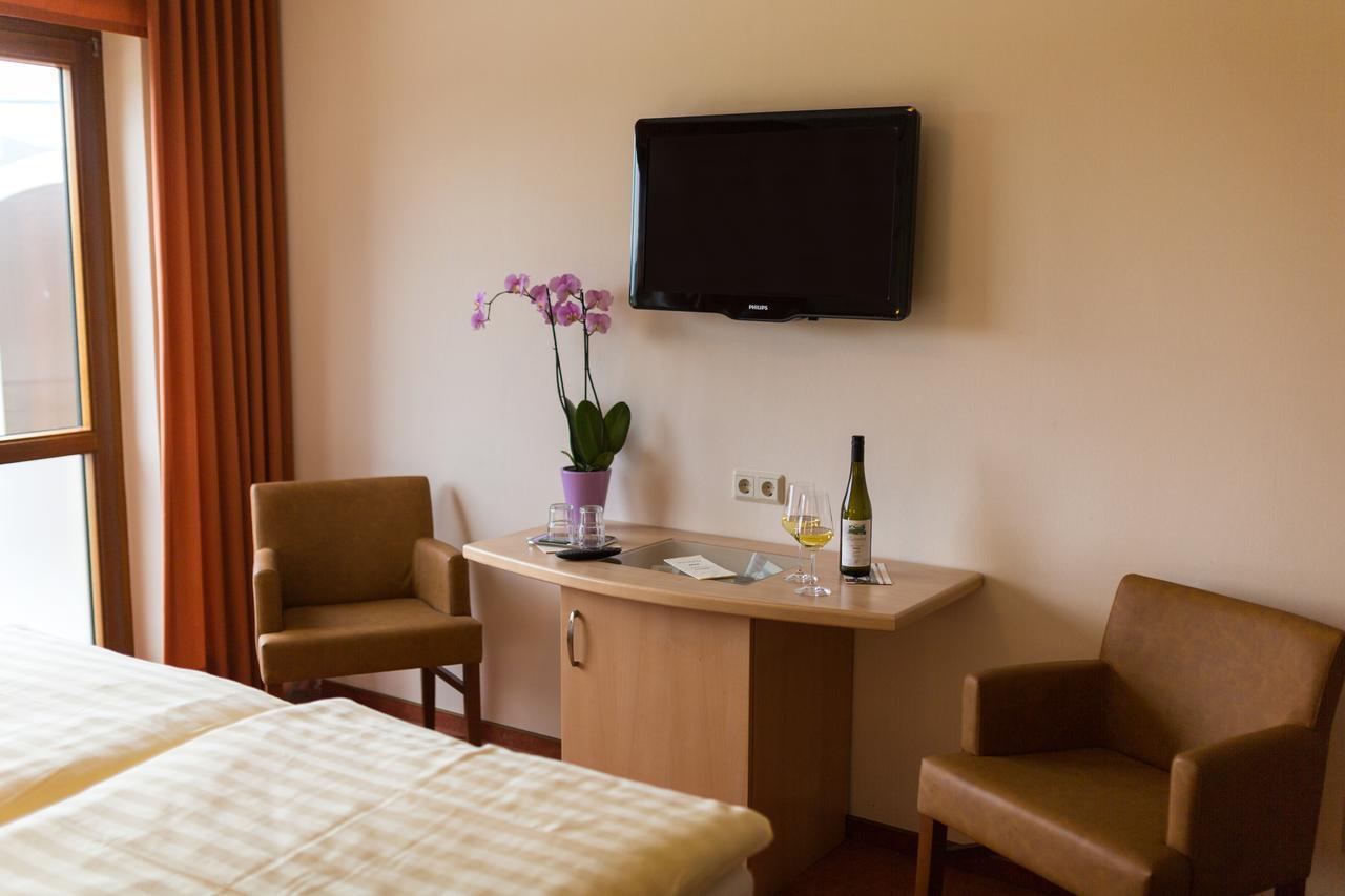 Hotel Zehnthof Ürzig Εξωτερικό φωτογραφία